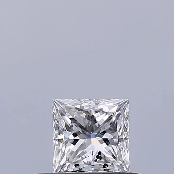 0.33ct PRINCESS D VVS2 Natural diamond
