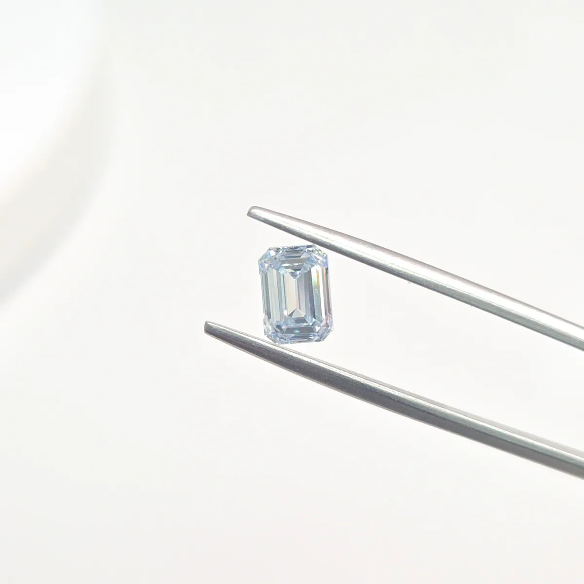 1.13ct EMERALD Fancy Light Blue VS1 Coloured Lab diamond