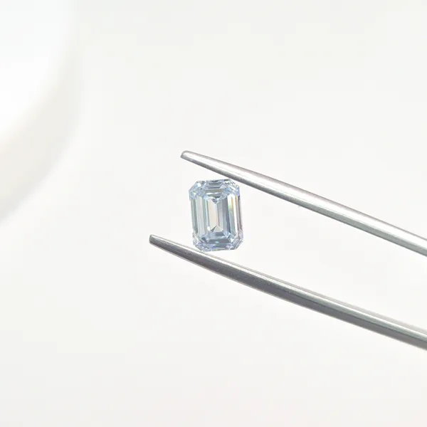 1.13ct EMERALD Fancy Light Blue VS1 Coloured Lab diamond