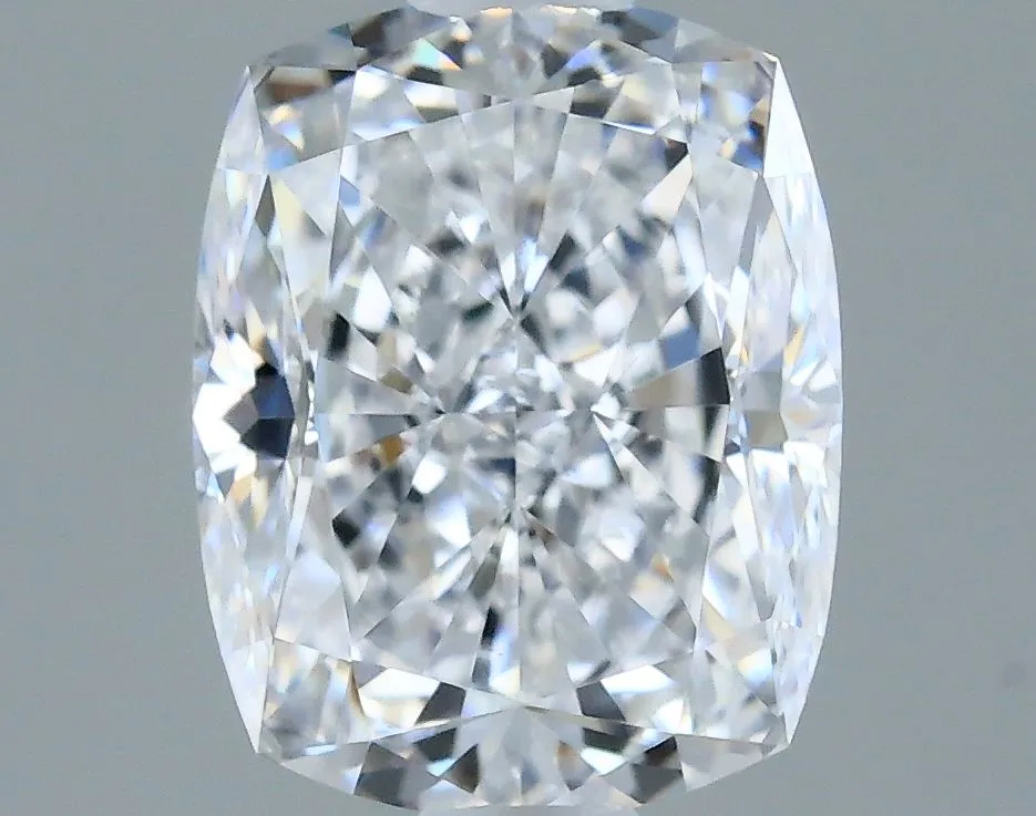 0.70ct CUSHION D VVS2 Natural diamond