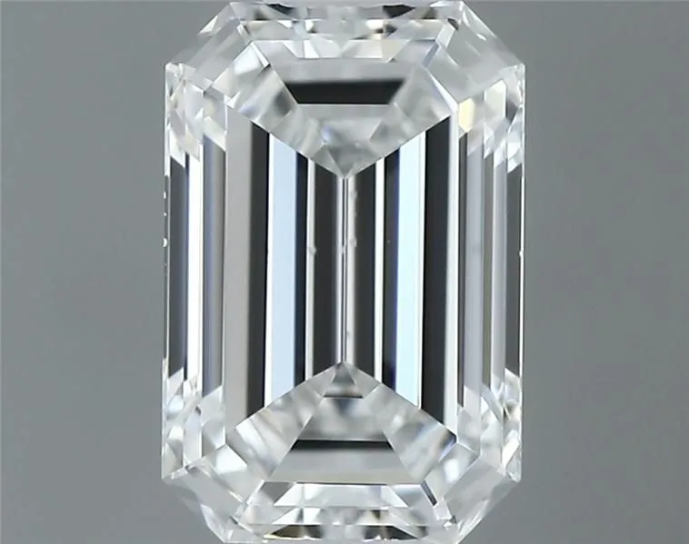 0.41ct EMERALD E VS2 Natural diamond