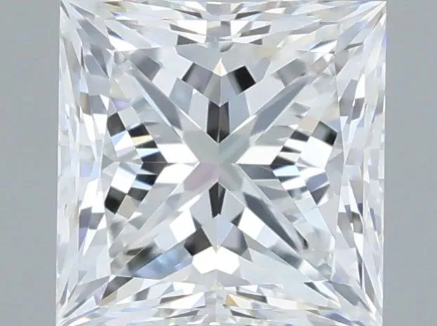 0.70ct PRINCESS E VVS2 Natural diamond