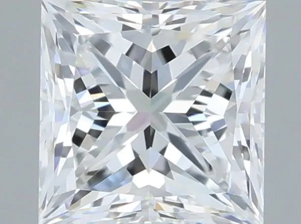 0.7ct PRINCESS E VVS2 Natural diamond