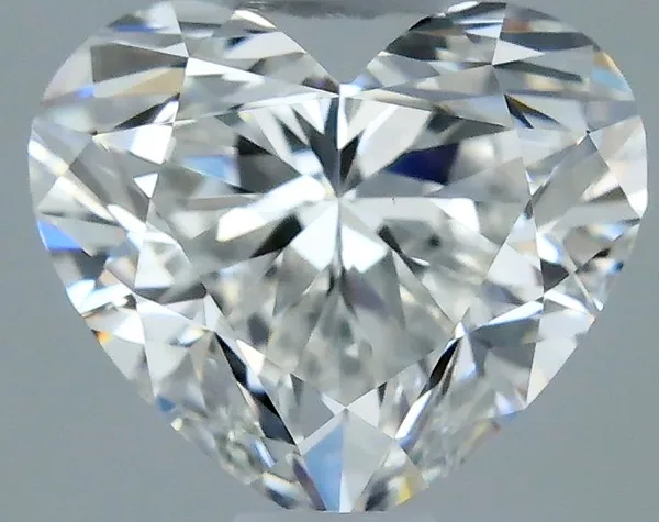 0.45ct HEART G VVS2 Natural diamond