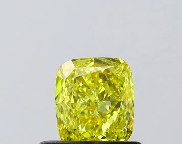 0.60ct CUSHION Fancy Vivid Yellow VVS1 Coloured Lab diamond