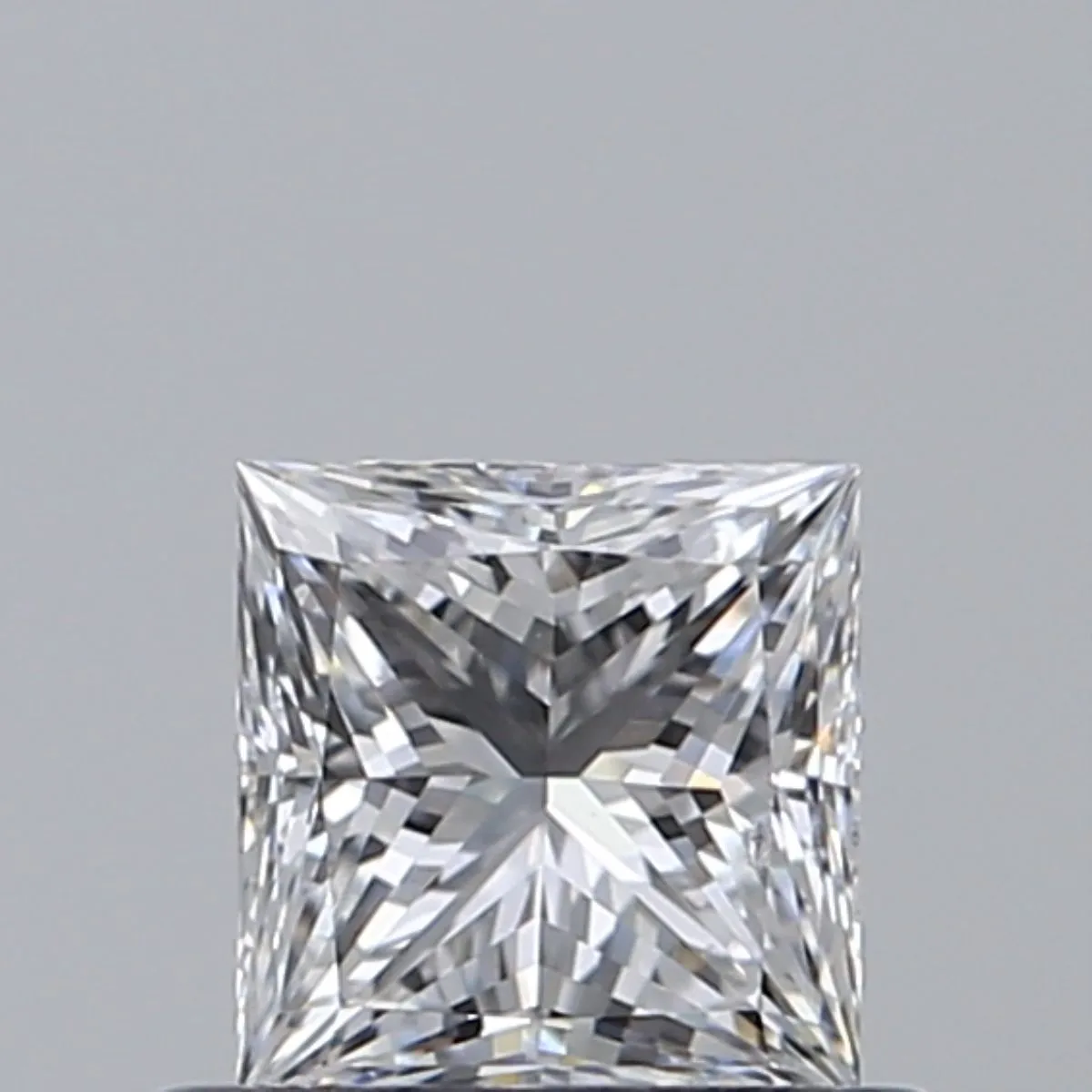 0.50ct PRINCESS D SI1 Natural diamond