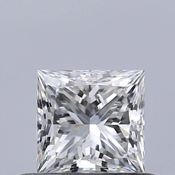 0.46ct PRINCESS E VVS2 Natural diamond