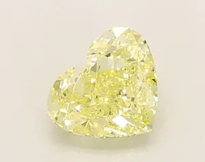 1.01ct HEART Fancy Yellow VS1 Coloured Lab diamond