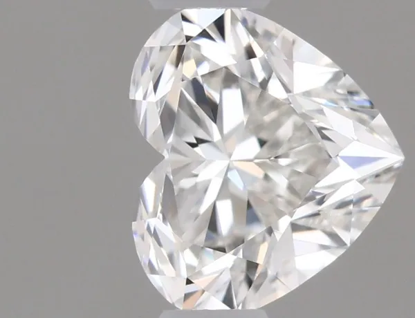 0.39ct HEART H VVS1 Natural diamond