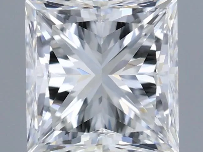 0.70ct PRINCESS G VVS2 Natural diamond