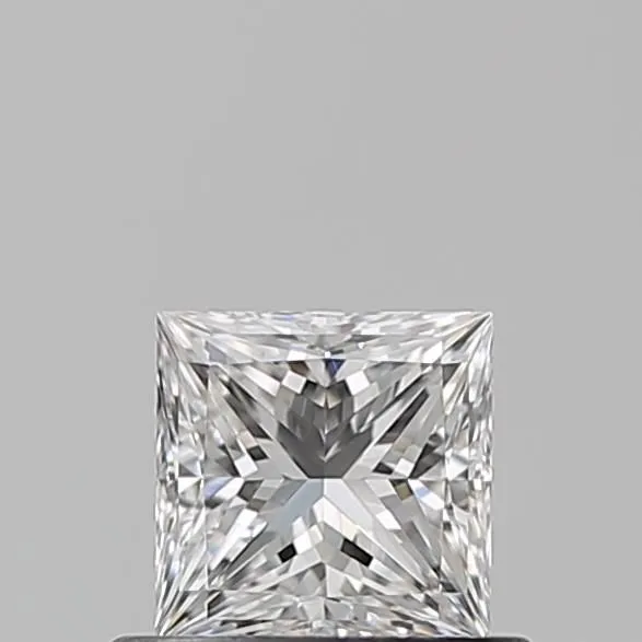 0.56ct PRINCESS E VVS1 Natural diamond