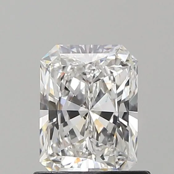 0.90ct RADIANT E SI1 Natural diamond
