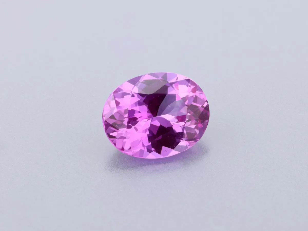 0.49ct Pink Sapphire, Oval gemstone