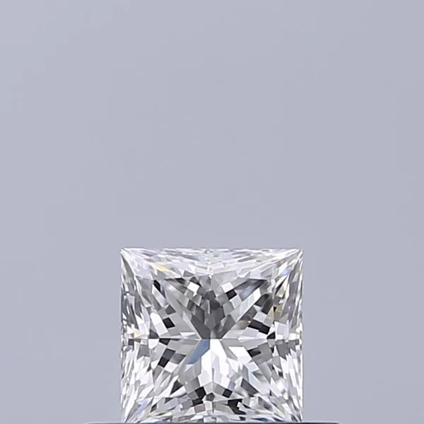 0.37ct PRINCESS E VVS1 Natural diamond