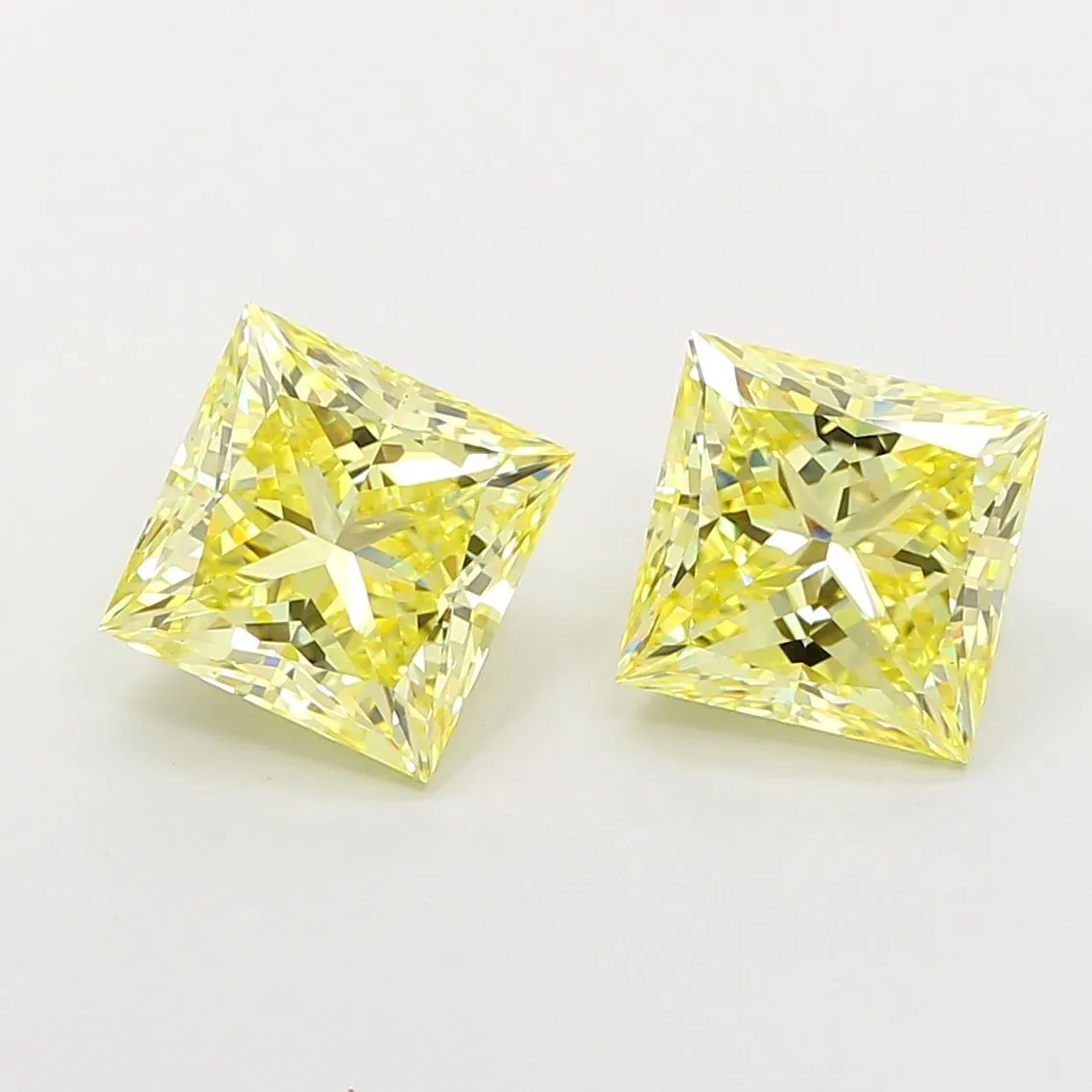 2.60ct PRINCESS Fancy Yellow VS1 Coloured Lab diamond