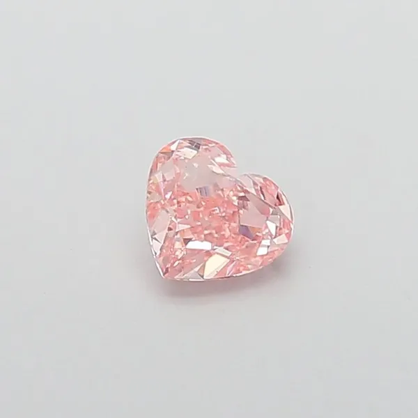 0.92ct HEART Fancy Vivid Pink VS1 Coloured Lab diamond