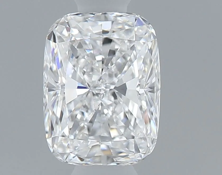 0.42ct CUSHION D VVS1 Natural diamond