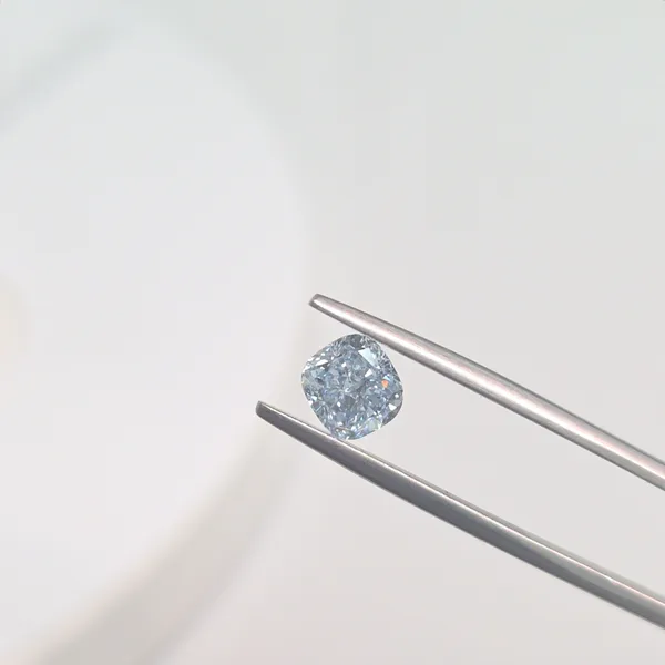 1.01ct CUSHION Fancy Light Blue VS1 Coloured Lab diamond