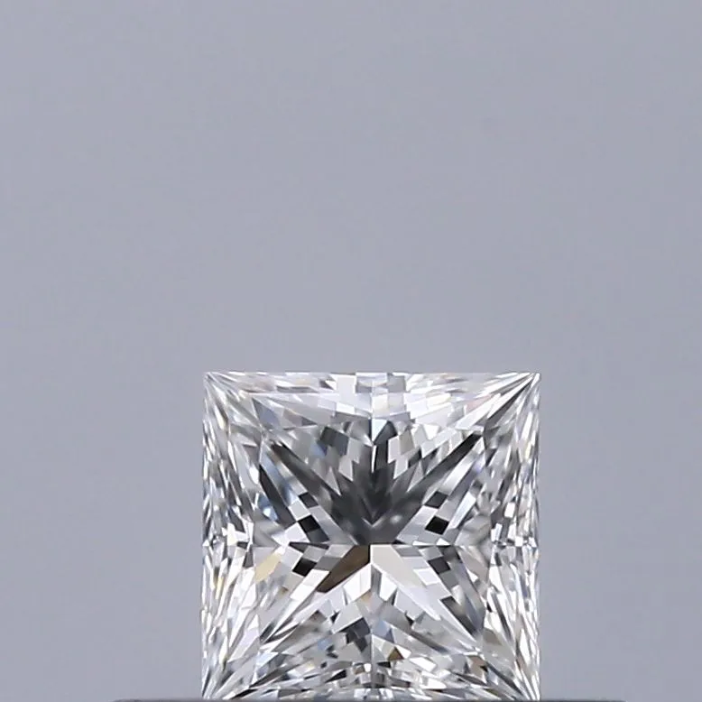 0.30ct PRINCESS E VVS1 Natural diamond
