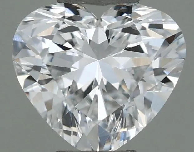 0.30ct HEART E VVS2 Natural diamond
