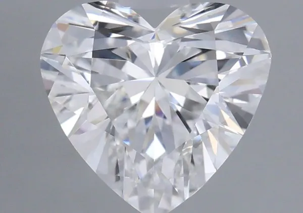 1.09ct HEART E VVS2 Lab diamond