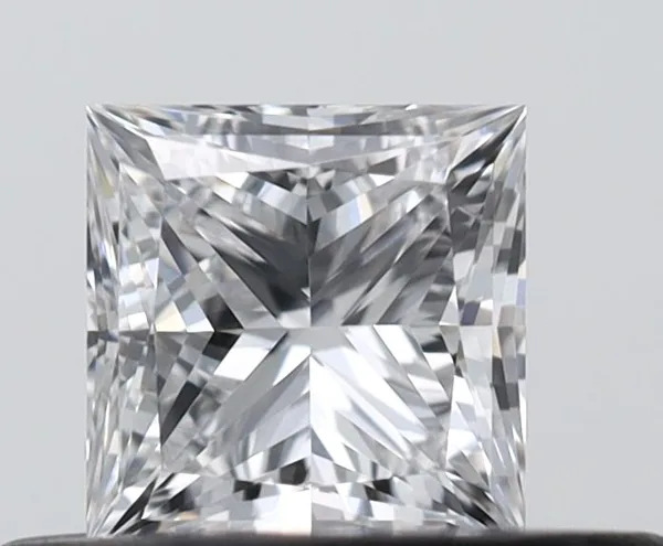 0.3ct PRINCESS D IF Natural diamond