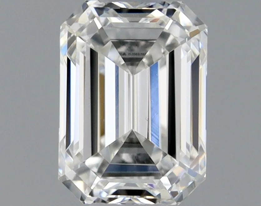 0.37ct EMERALD G VVS2 Natural diamond
