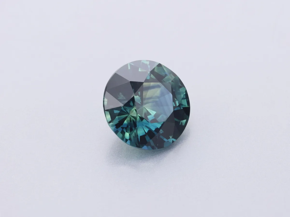 1ct Parti Sapphire, Round gemstone