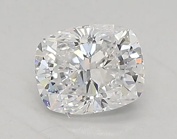 0.45ct CUSHION D VS1 Lab diamond