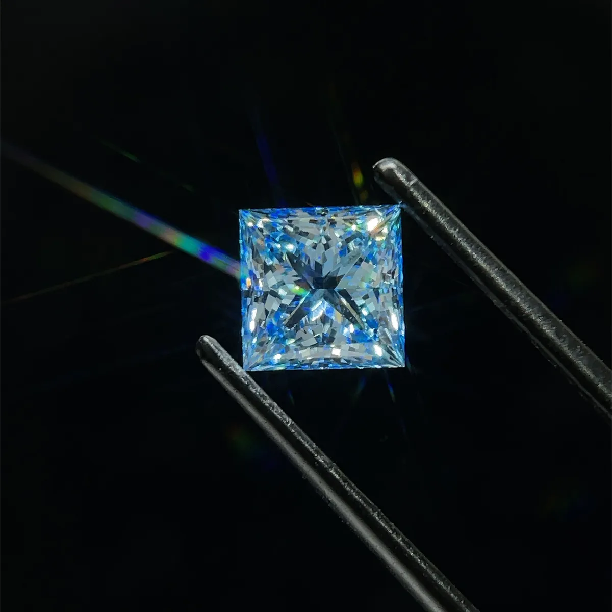 1.57ct PRINCESS Fancy Vivid Blue SI1 Coloured Lab diamond