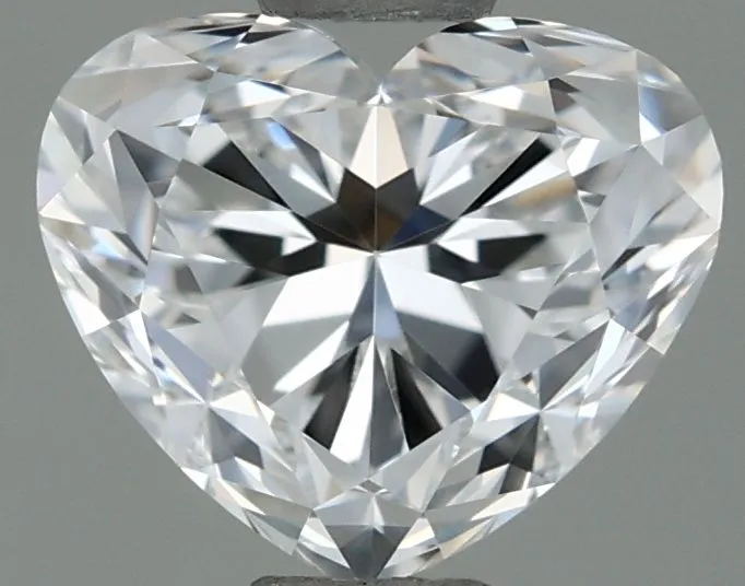 0.80ct HEART G VVS1 Natural diamond