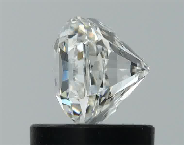 1.03ct RADIANT H VVS2 Natural diamond