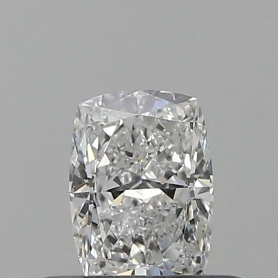0.38ct CUSHION E VVS1 Natural diamond