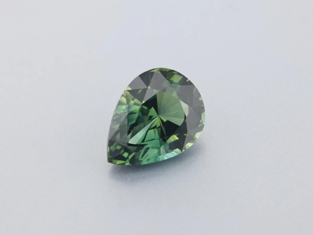 1.4ct Parti Sapphire, Pear Shape gemstone