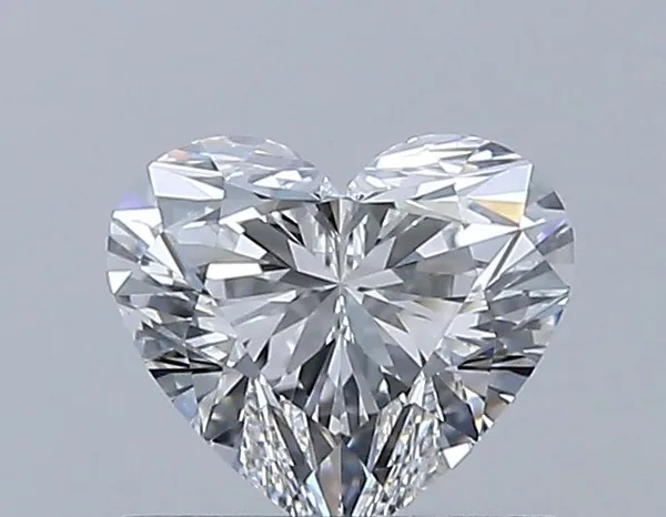 0.61ct HEART E VVS2 Natural diamond