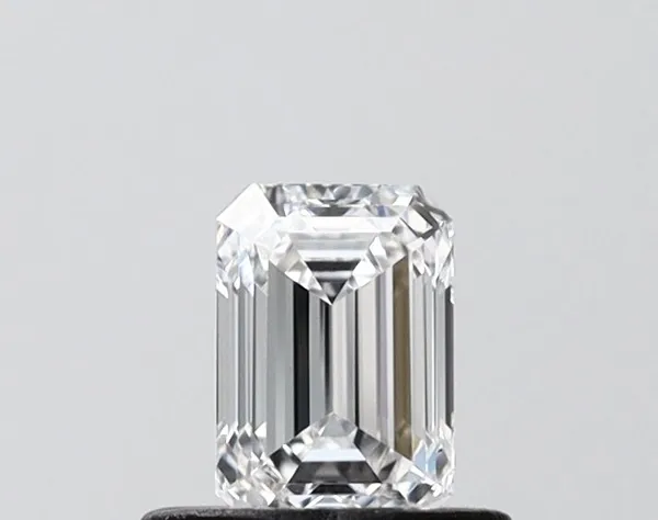 0.53ct EMERALD D VVS2 Lab diamond