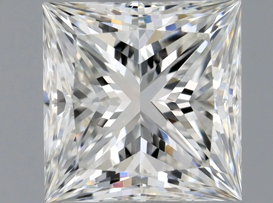 0.70ct PRINCESS G VVS2 Natural diamond