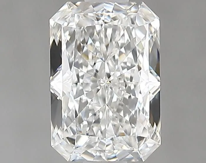 0.90ct RADIANT G VVS2 Natural diamond