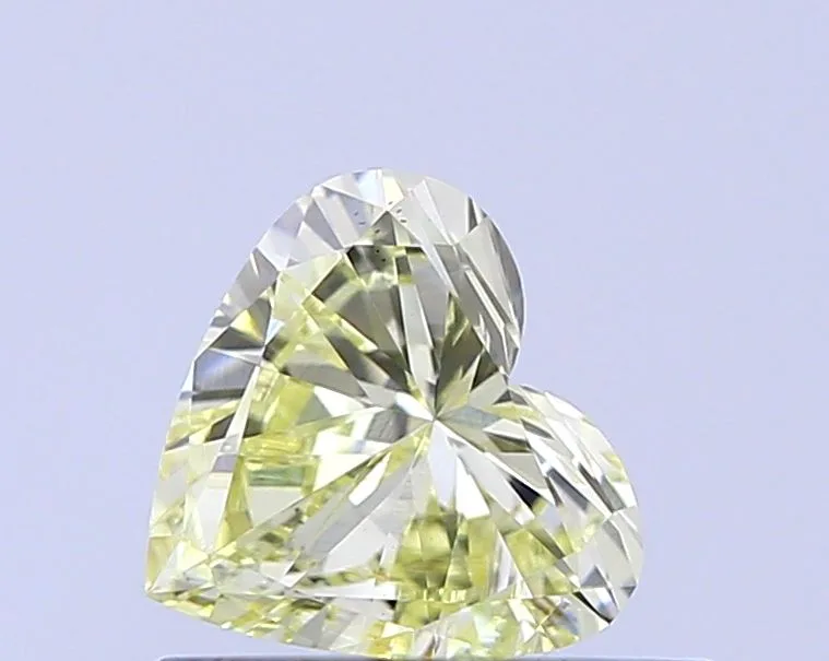 0.50ct HEART Fancy Light Yellow VS1 Coloured Lab diamond