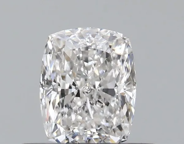 0.45ct CUSHION E VVS2 Natural diamond