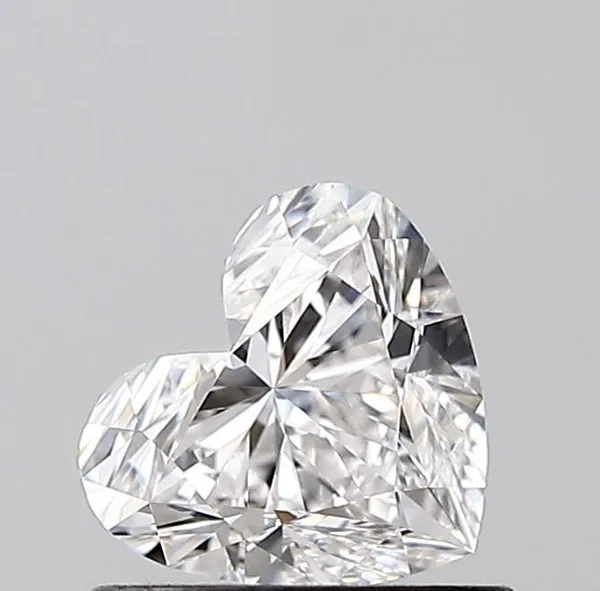 0.7ct HEART F VVS1 Natural diamond