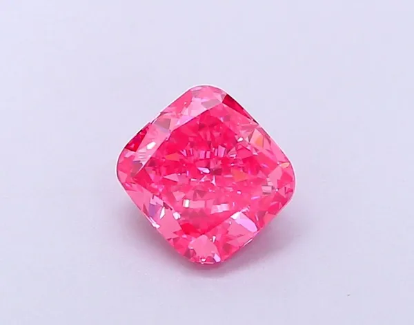 1.07ct CUSHION Fancy Vivid Pink VS1 Coloured Lab diamond
