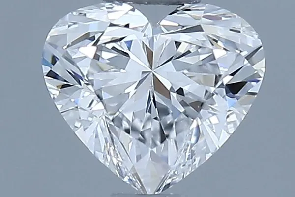 0.53ct HEART D VVS2 Natural diamond