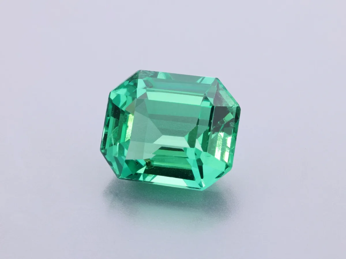 1.37ct Green Emerald, Square gemstone