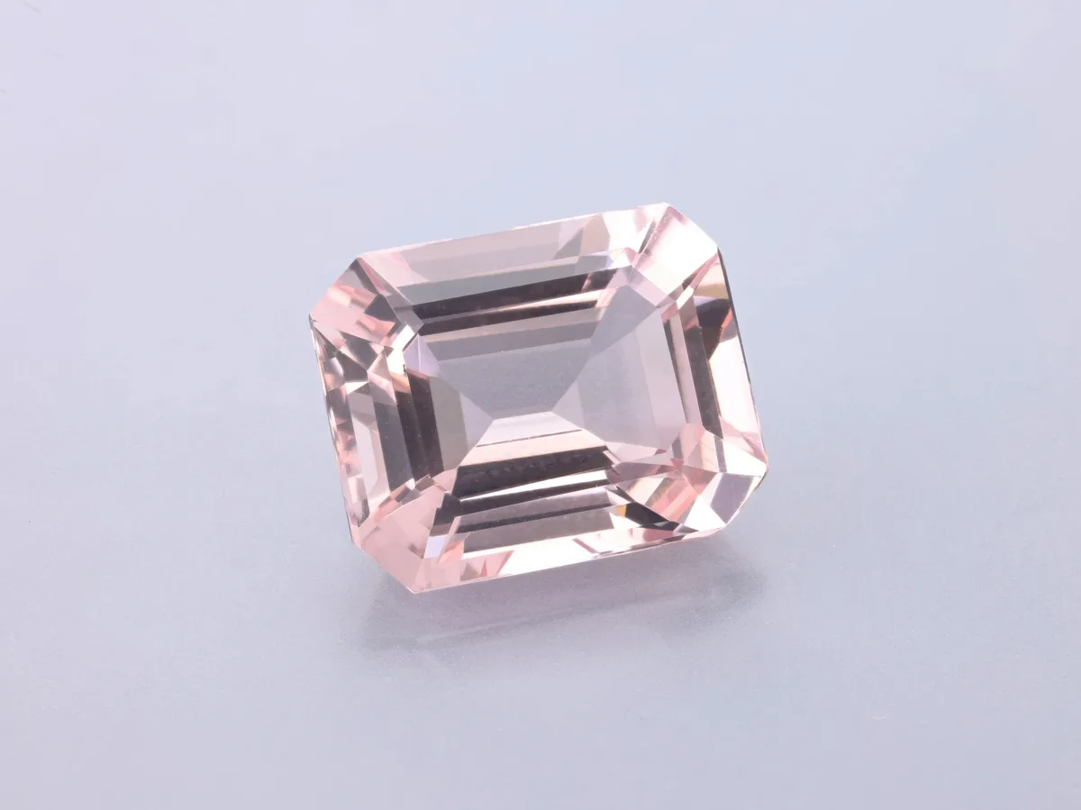 3.99ct Pink Morganite, Emerald Cut gemstone