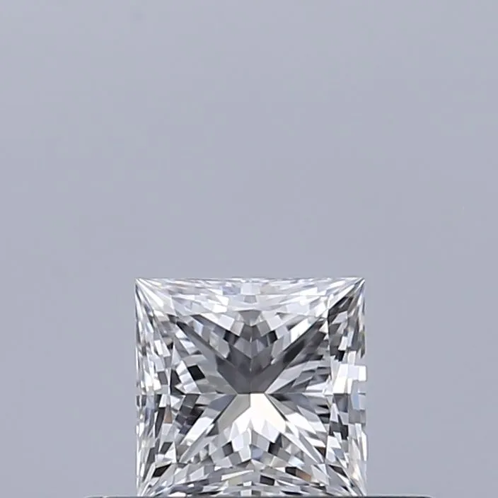 0.30ct PRINCESS D VVS2 Natural diamond