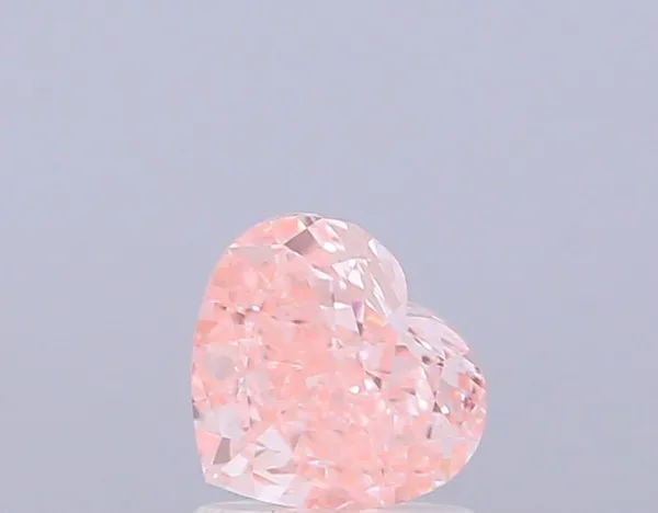1ct HEART Fancy Vivid Pink VVS2 Coloured Lab diamond