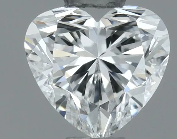 0.3ct HEART E VVS2 Natural diamond