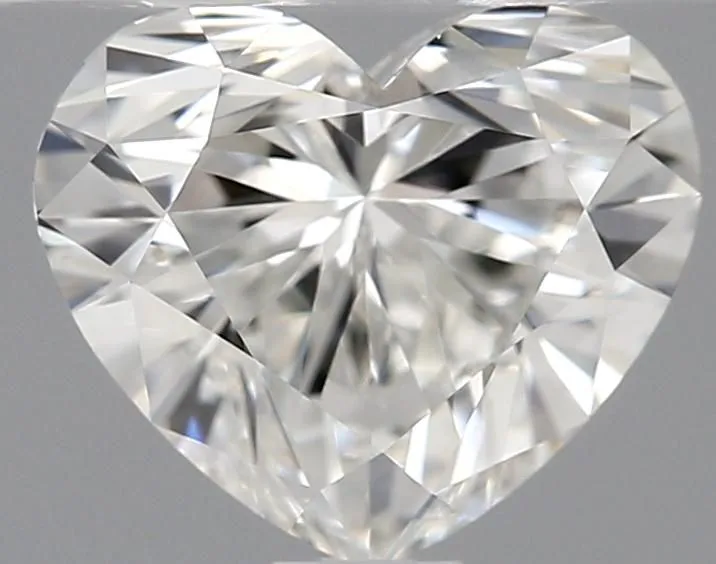 0.85ct HEART G VVS2 Natural diamond