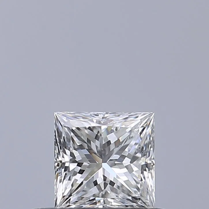 0.37ct PRINCESS D VVS1 Natural diamond